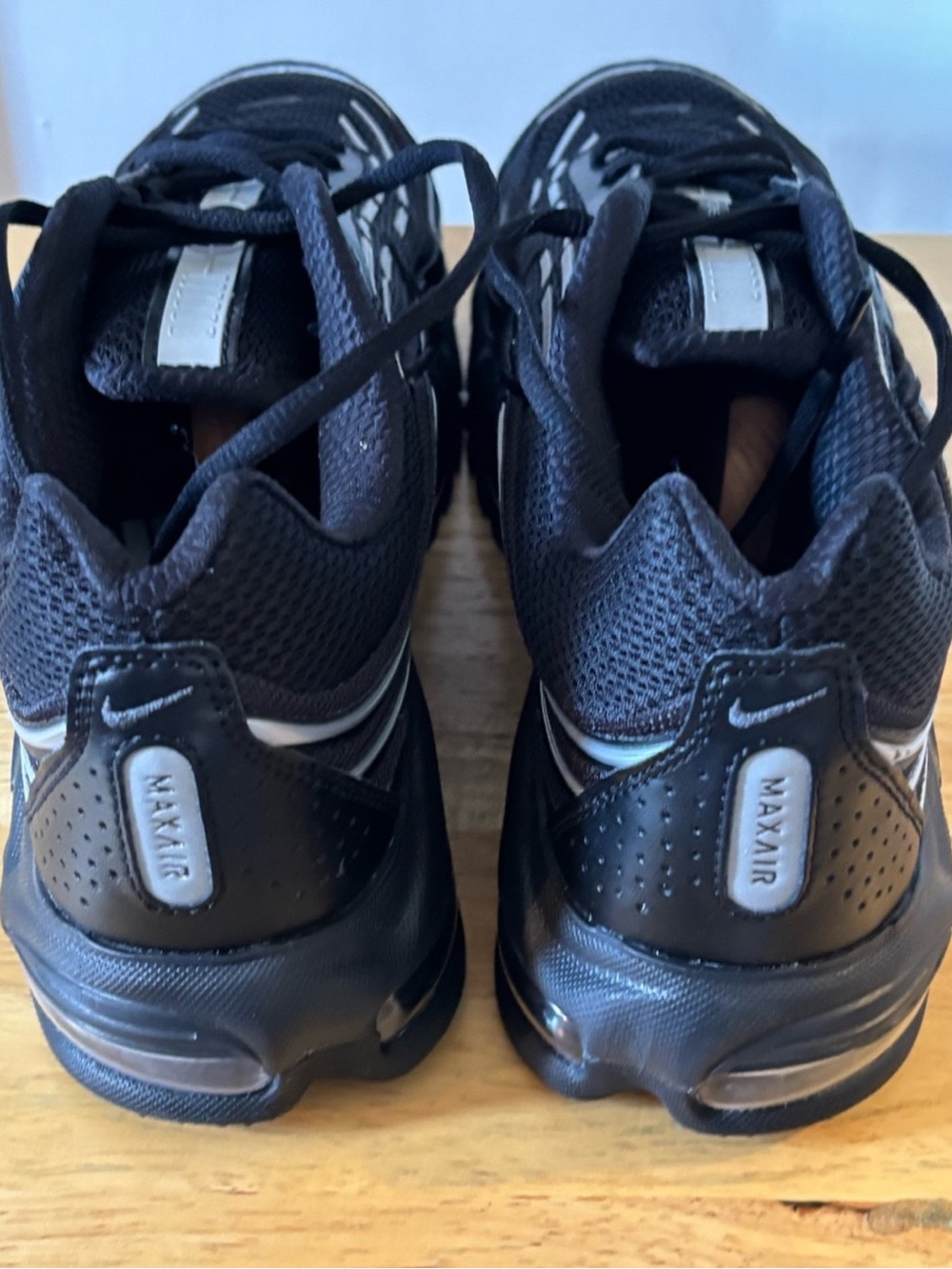 Nike Men’s Max TL 2.5 Black with Metallic Silver 10.5 - Picture 5 of 6